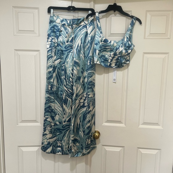 House of Harlow 1960 -‎ 2 piece satin wide leg belted pant and corset top small